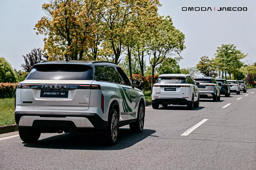 Jaecoo J5 và J7 phiên bản hybrid rộng cửa về Việt Nam
