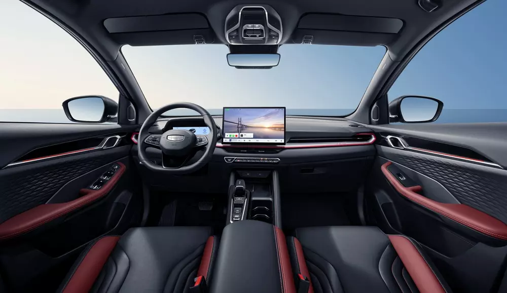 Khoang lái của Geely Coolray 2026