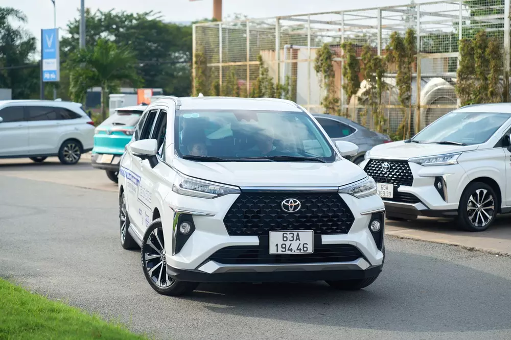 Khách hàng mua trả góp Veloz Cross được miễn lãi suất vay trong 1 năm đầu.