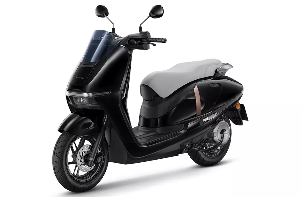 Honda UC3 sở hữu thiết kế mượt mà và nhiều tiện ích