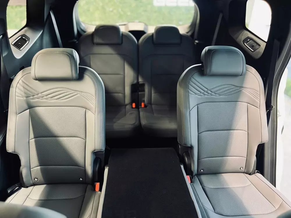 Geely Okavango được trang bị nội thất 7 chỗ