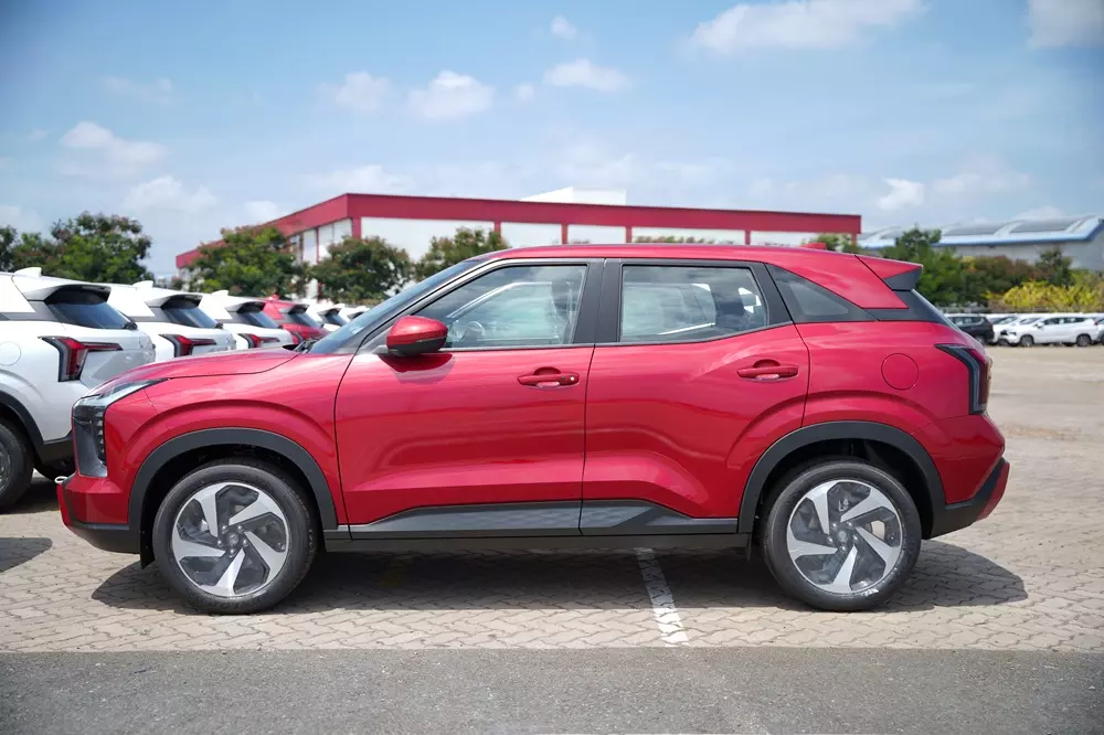 2 bản Luxury và Ultimate của Mitsubishi Xforce 2026 dùng mâm 18 inch