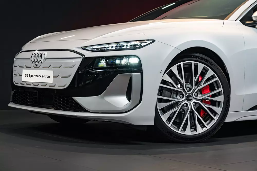 Audi S6 Sportback e-tron c&oacute; thể chạy tối đa 678 km