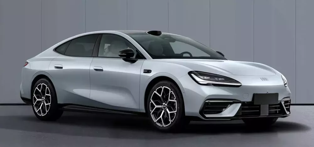 Trùng tên xe Audi, Geely Galaxy TT lộ diện với chiều dài gần 5 m
