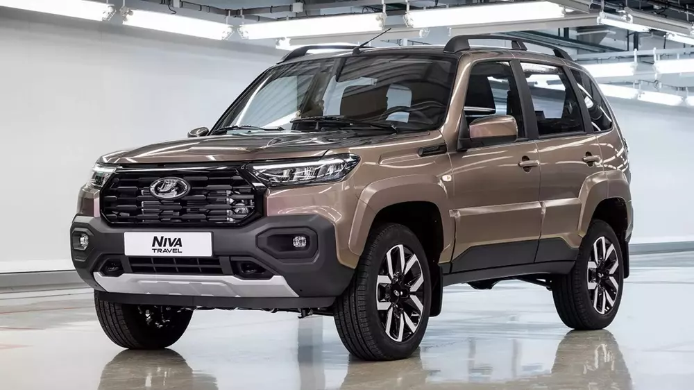 Lada Niva Travel