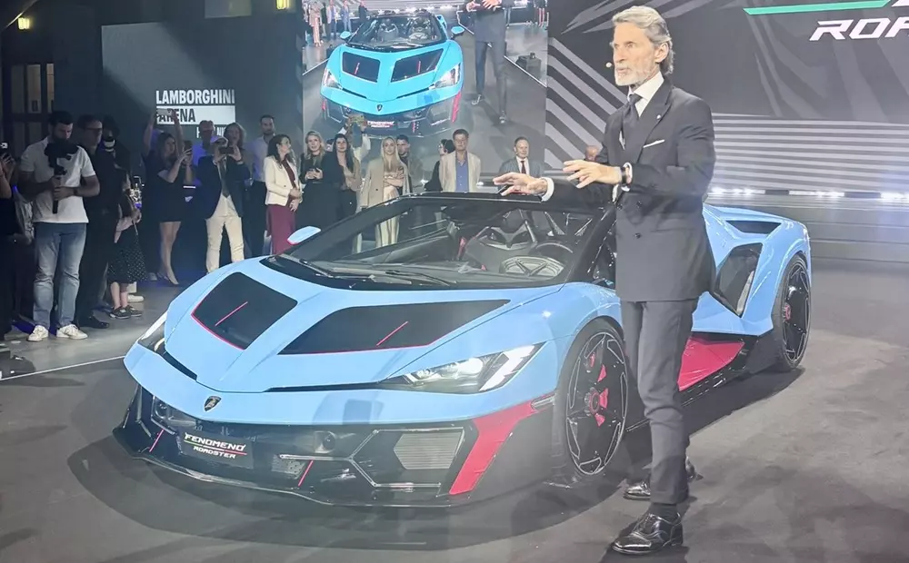 Lamborghini Fenomeno Roadster - siêu xe mui trần giá gần 155 tỷ đồng