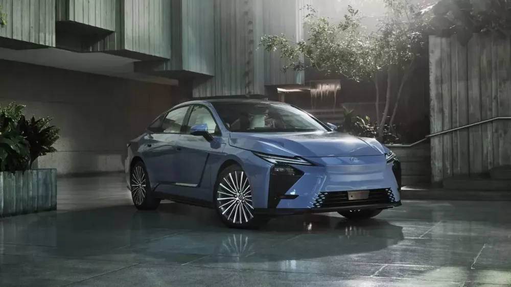 Lexus ES 2026 lần đầu tiên cho phép người dùng chọn giọng nói nam hoặc nữ cho tính năng trợ lý ảo