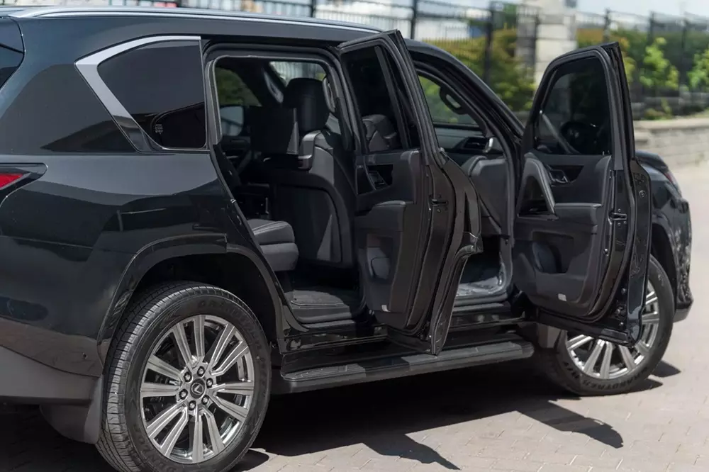 Lexus LX 700 sở hữu các tấm thân vỏ gia cường