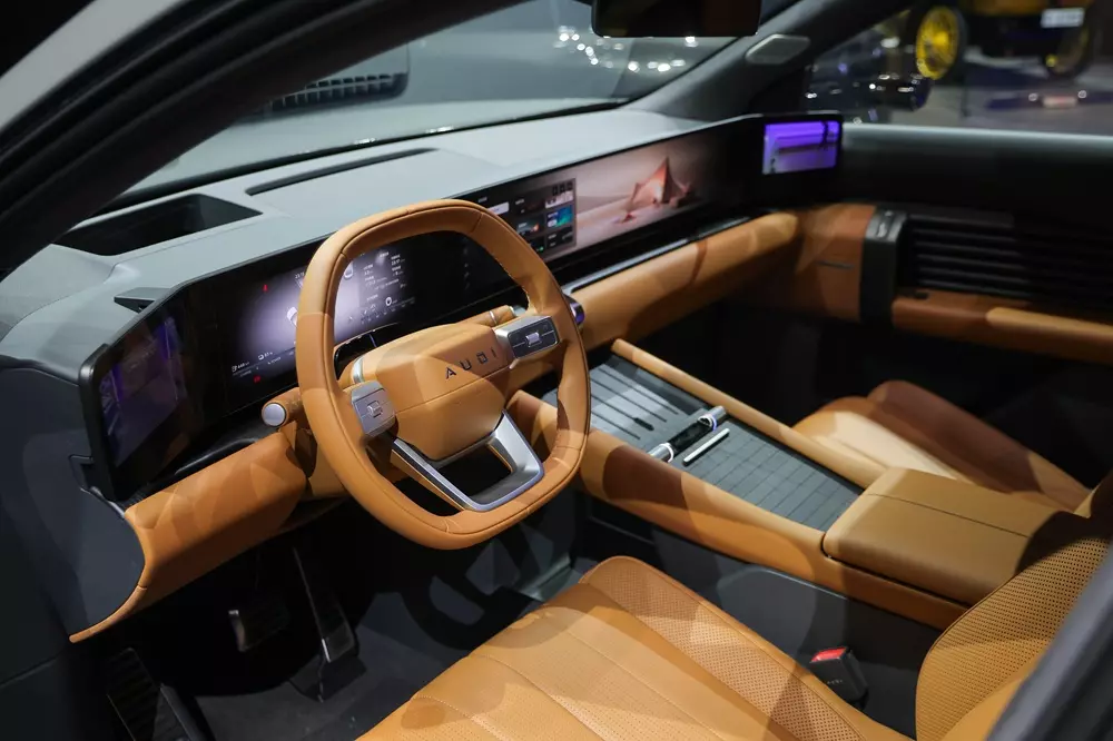 AUDI E7X có nhiều tính năng an toàn hiện đại AUDI E7X có nhiều tính năng an toàn hiện đại