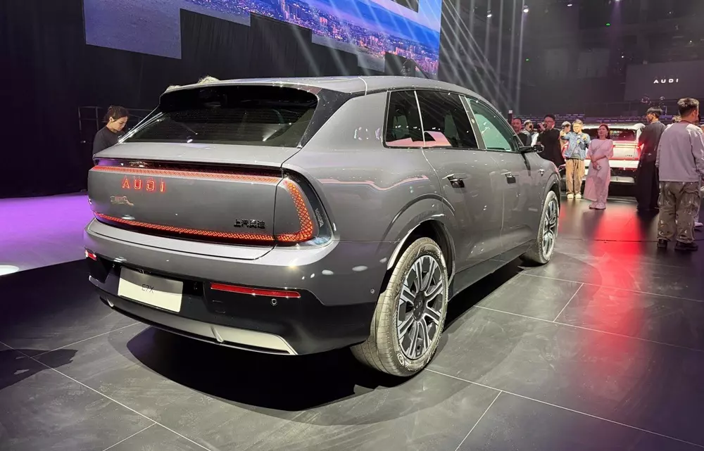 AUDI E7X bản cao nhất có công suất tối đa 670 mã lực AUDI E7X bản cao nhất có công suất tối đa 670 mã lực