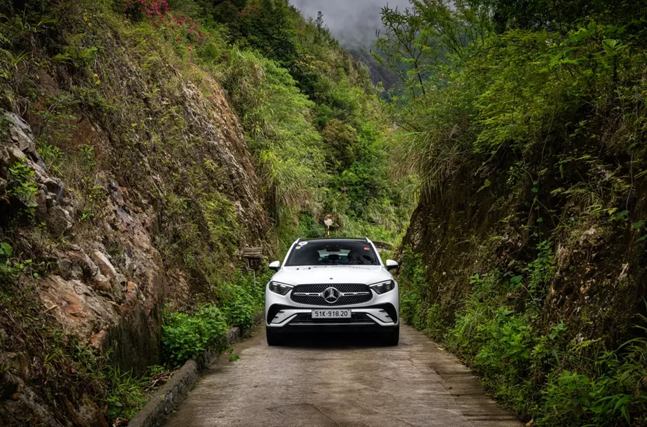 Mercedes-Benz đi vòng quanh thế giới 140 Years. 140 Places. chính thức đến Việt Nam
