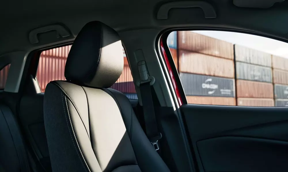 Mazda CX-3 sở hữu không gian nội thất khá hẹp