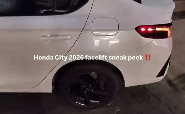 Honda City 2026 dùng bộ mâm mới được sơn đen khỏe khoắn
