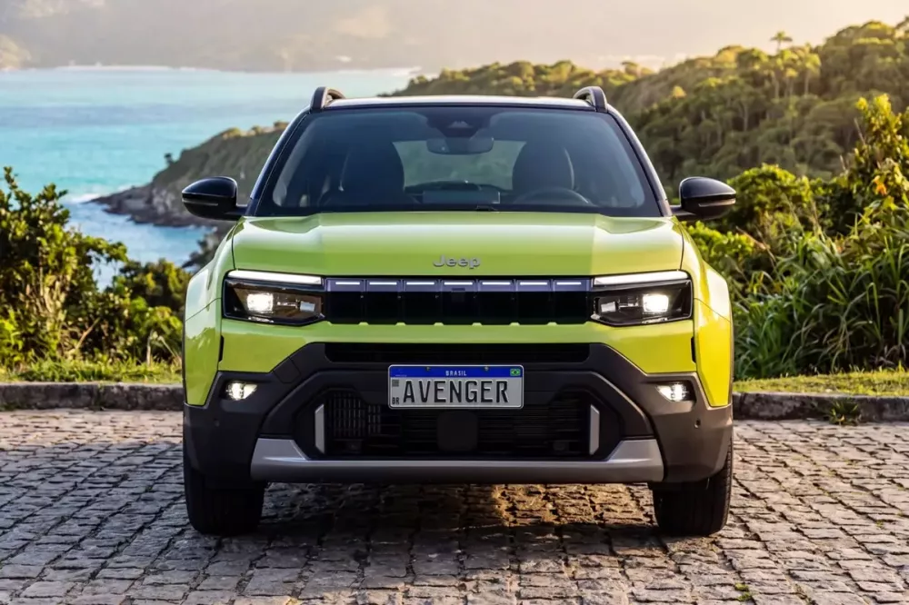 Thương hiệu mới về chung nhà với Mazda và Kia Việt Nam vén màn bản nâng cấp của SUV cỡ nhỏ Avenger