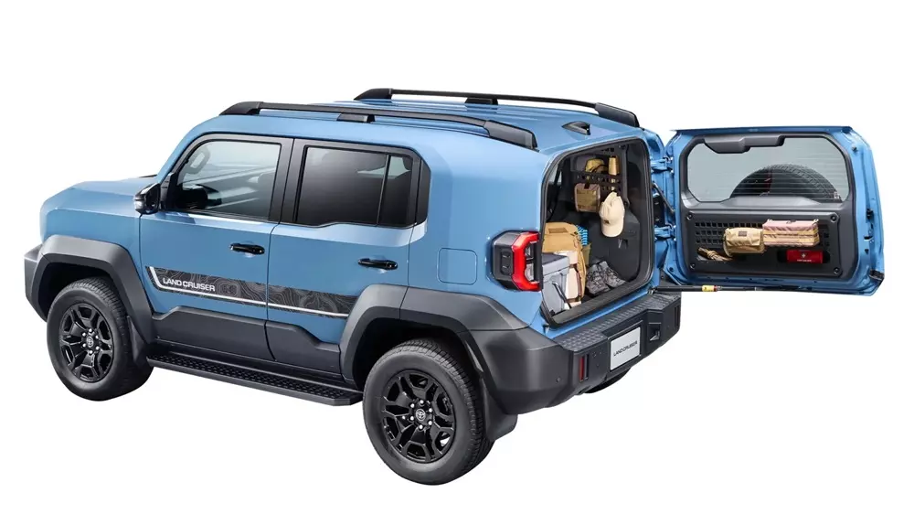 Land Cruiser với gói phụ kiện chính hãng của Toyota