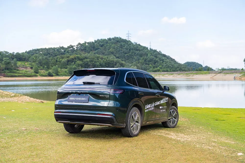 Đánh giá Geely EX5 EM-i tại Việt Nam