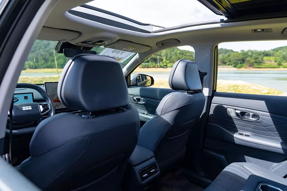Đánh giá Geely EX5 EM-i tại Việt Nam