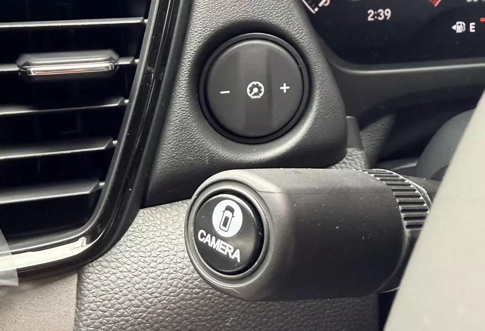Nút kích hoạt camera 360 độ của Honda City 2026 