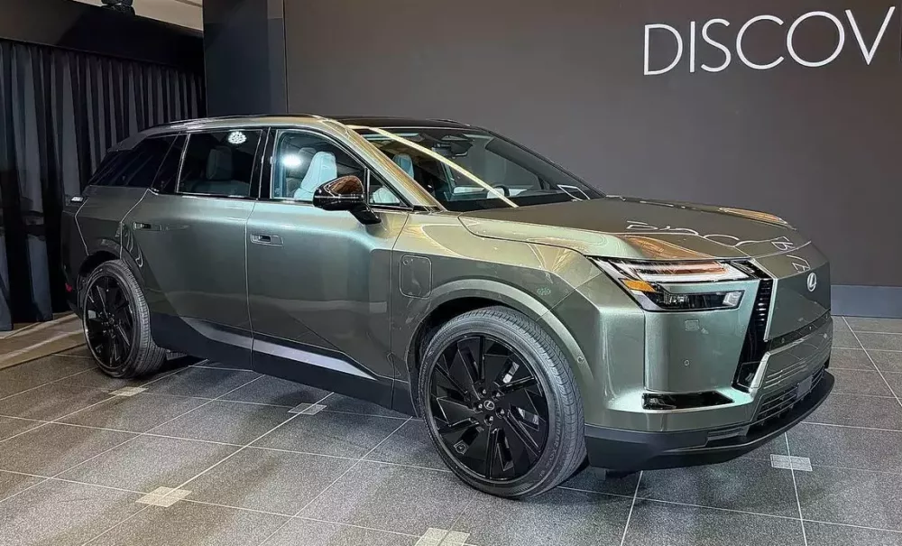 SUV hạng sang Lexus TZ được xác nhận sẽ bán ở Việt Nam vào năm sau
