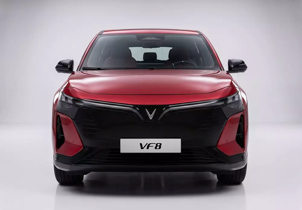 VinFast VF 8 thế hệ mới sở hữu phạm vi di chuyển tối đa 500 km