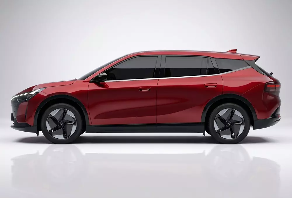 VinFast VF 8 vẫn nằm trong phân khúc SUV cỡ trung