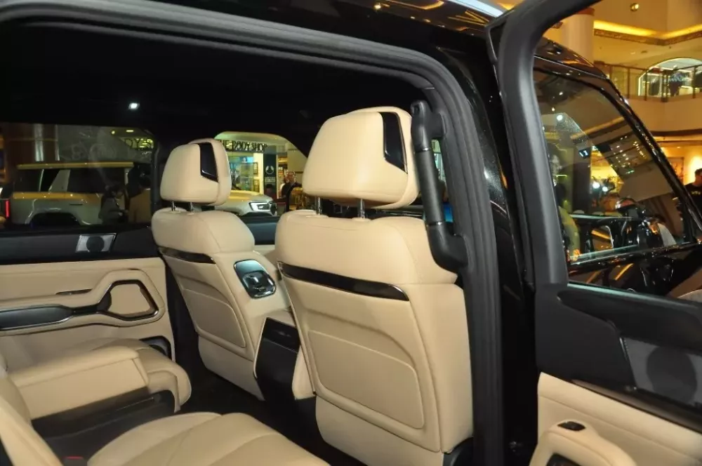 BYD Denza B8 bản 6 chỗ