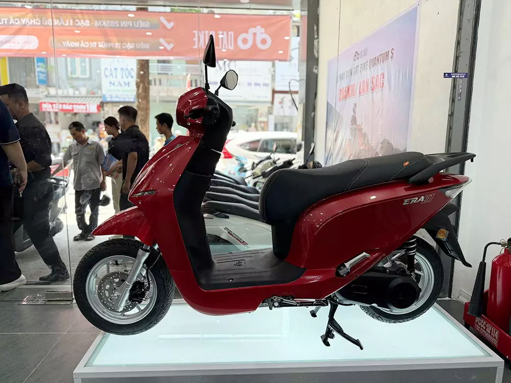 Dat Bike ERA có tính năng sạc nhanh và siêu nhanh