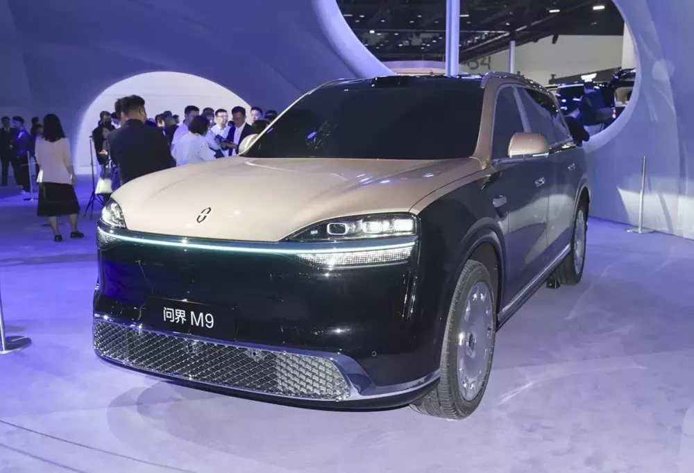 Aito M9 - SUV cỡ lớn của Huawei - chính thức được bán ra thị trường. Aito M9 - SUV cỡ lớn của Huawei - chính thức được bán ra thị trường.