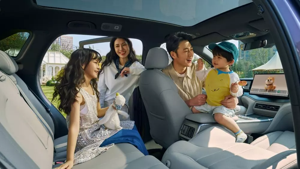 Ghế phụ lái của BYD Song Ultra DM-i có thể ngả phẳng về phía sau