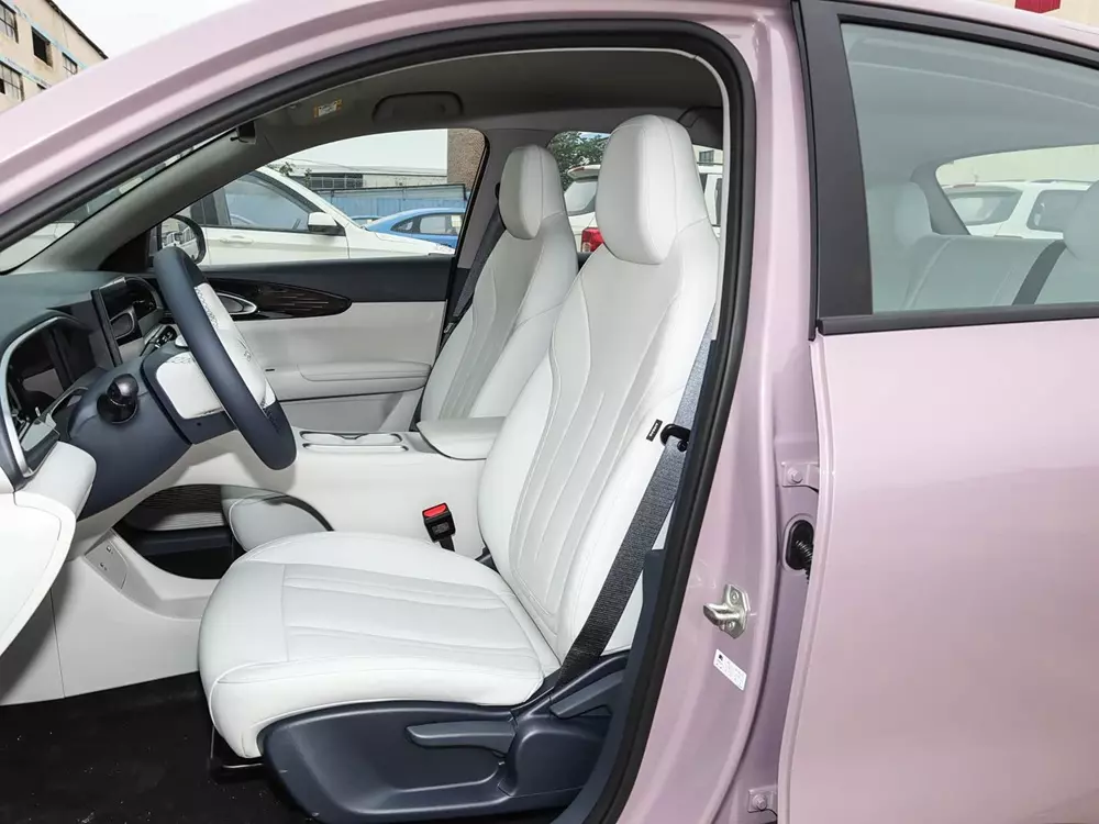 Ghế lái của Geely EX2 2026 có tính năng sưởi và thông gió Ghế lái của Geely EX2 2026 có tính năng sưởi và thông gió