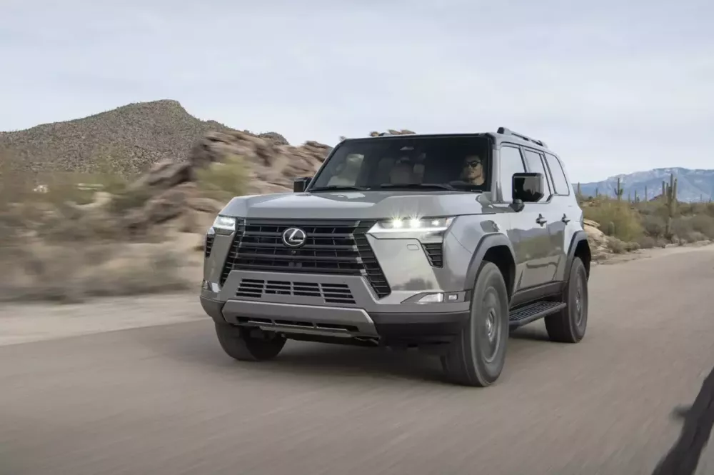 SUV hạng sang Lexus GX được xác nhận sắp có thêm phiên bản hybrid mới SUV hạng sang Lexus GX được xác nhận sắp có thêm phiên bản hybrid mới
