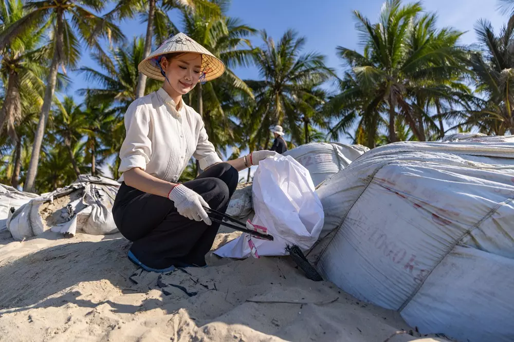 Hoa hậu Lê Nguyễn Bảo Ngọc đồng hành cùng các hoạt động xã hội Hoa hậu Lê Nguyễn Bảo Ngọc đồng hành cùng các hoạt động xã hội
