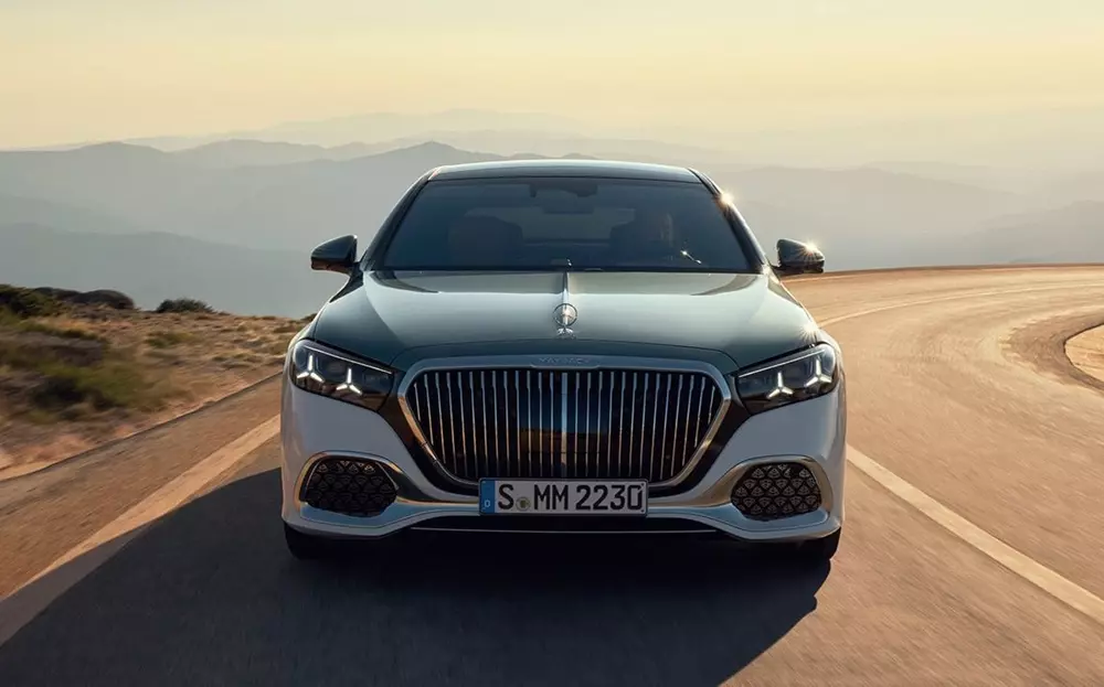 Mercedes-Maybach S-Class 2026 được bổ sung thiết kế ngoại thất nâng cấp