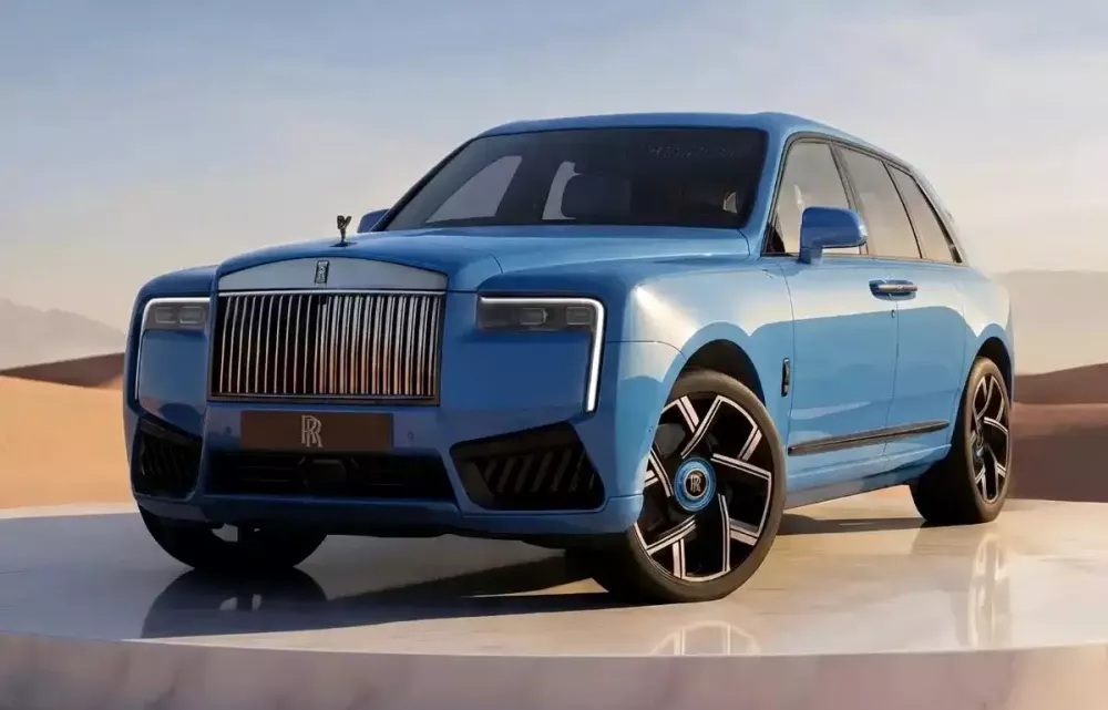 SUV nhà giàu Rolls-Royce Cullinan ra mắt cách phối màu độc quyền mới mang tên “Vân Lam”