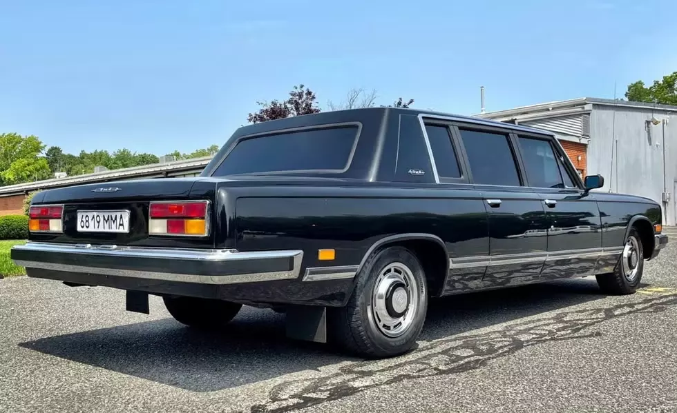 Chiếc ZIL-41045 từng phục vụ Tổng thống Liên Xô Mikhail Gorbachev