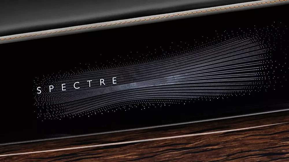 Thiết kế “Illuminated Fascia” mới trên mặt táp-lô của Rolls-Royce Spectre Series II với 8.108 điểm sáng