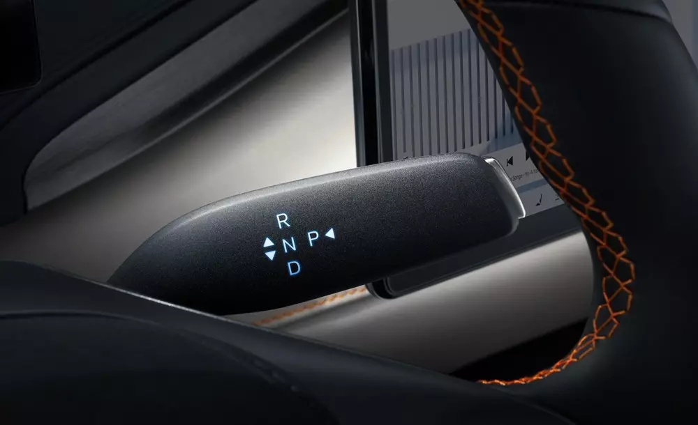 Cần số của BYD Atto 3 Evo nằm sau vô lăng