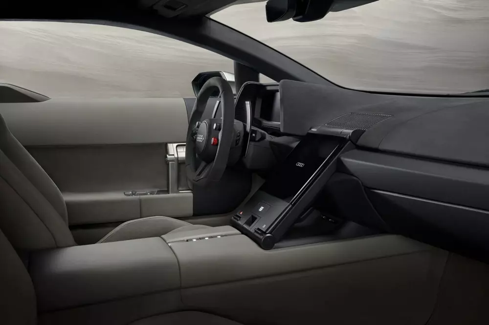 Khoang lái của Audi Nuvolari