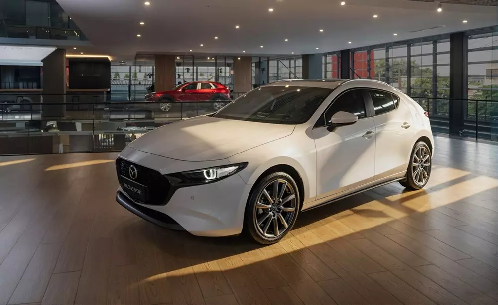 Mazda3 Sport có thêm bản tiêu chuẩn mới với giá ưu đãi chỉ 559 triệu đồng Mazda3 Sport có thêm bản tiêu chuẩn mới với giá ưu đãi chỉ 559 triệu đồng