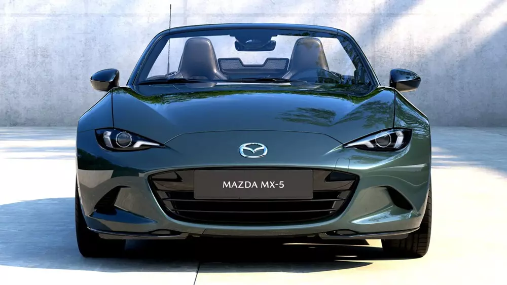 Mazda MX-5 2027 sơn màu xanh lá mới Mazda MX-5 2027 sơn màu xanh lá mới