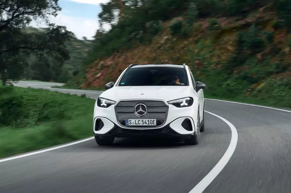 2 bản giá rẻ của Mercedes-Benz GLC EQ 2027 có thiết kế như bản cao cấp 2 bản giá rẻ của Mercedes-Benz GLC EQ 2027 có thiết kế như bản cao cấp