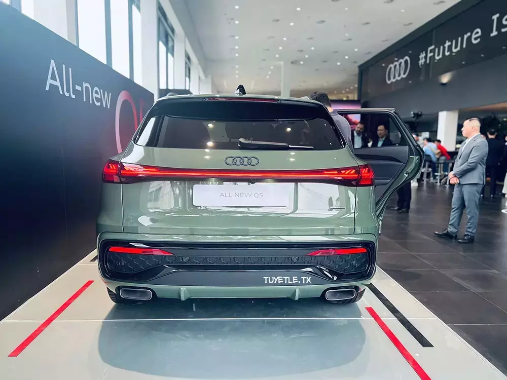 Audi Q5 2026 dự kiến dùng động cơ xăng tăng áp 2.0L Audi Q5 2026 dự kiến dùng động cơ xăng tăng áp 2.0L