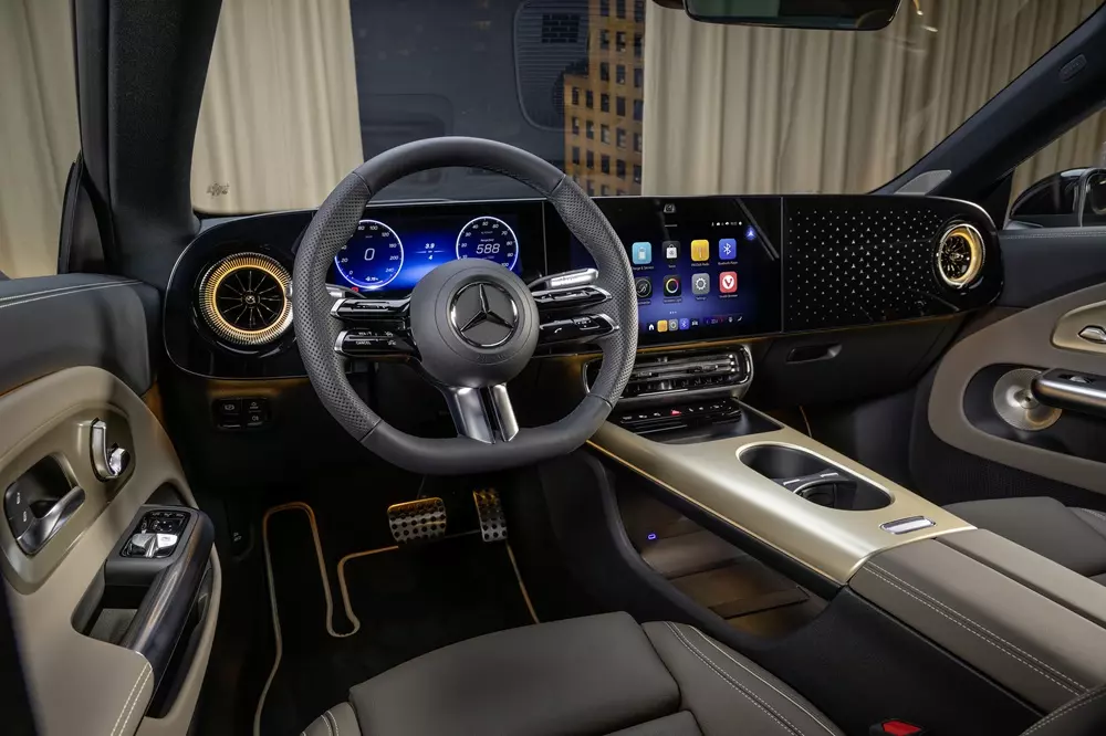 Khoang lái của Mercedes-Benz CLA 200 electric