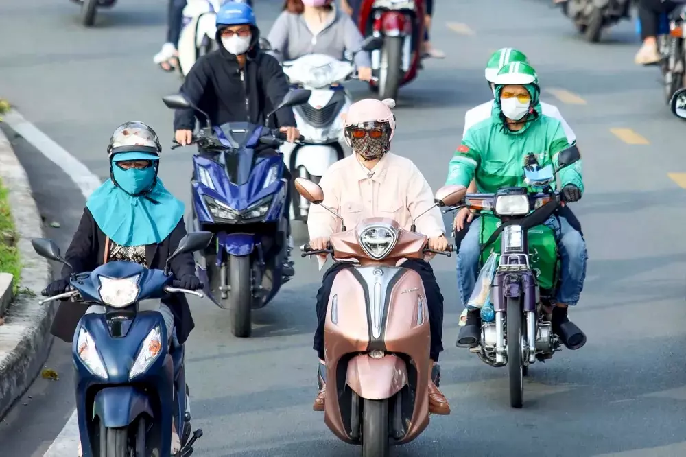 Hà Nội lùi thời điểm siết xe máy xăng tại vành đai 1 đến năm 2028