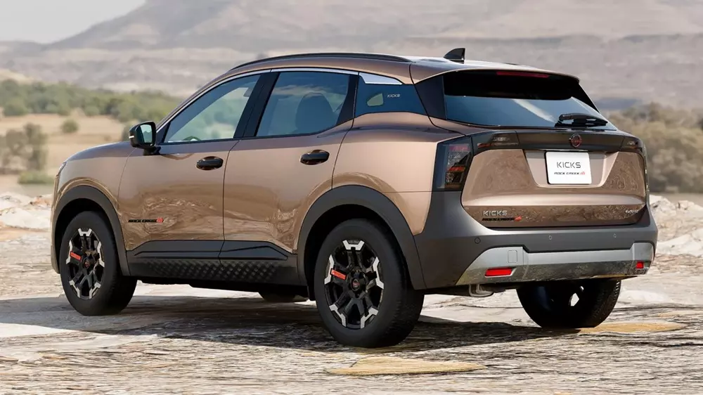 Nissan Kicks Rock Creek dùng động cơ như bản thường