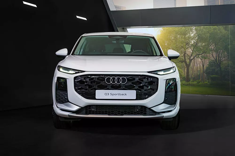 Audi Q3 Sportback 2026 có tốc độ tối đa thấp hơn Q3 SUV Audi Q3 Sportback 2026 có tốc độ tối đa thấp hơn Q3 SUV