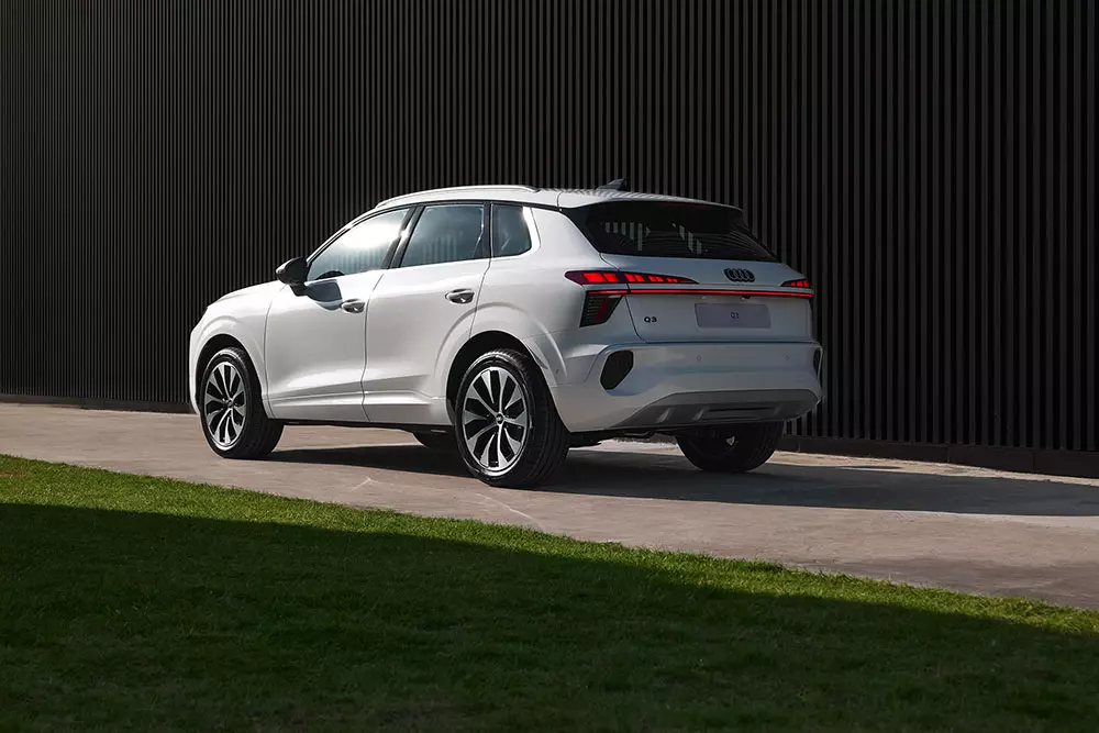 Audi Q3 2026 dùng động cơ xăng tăng áp 1.4L Audi Q3 2026 dùng động cơ xăng tăng áp 1.4L