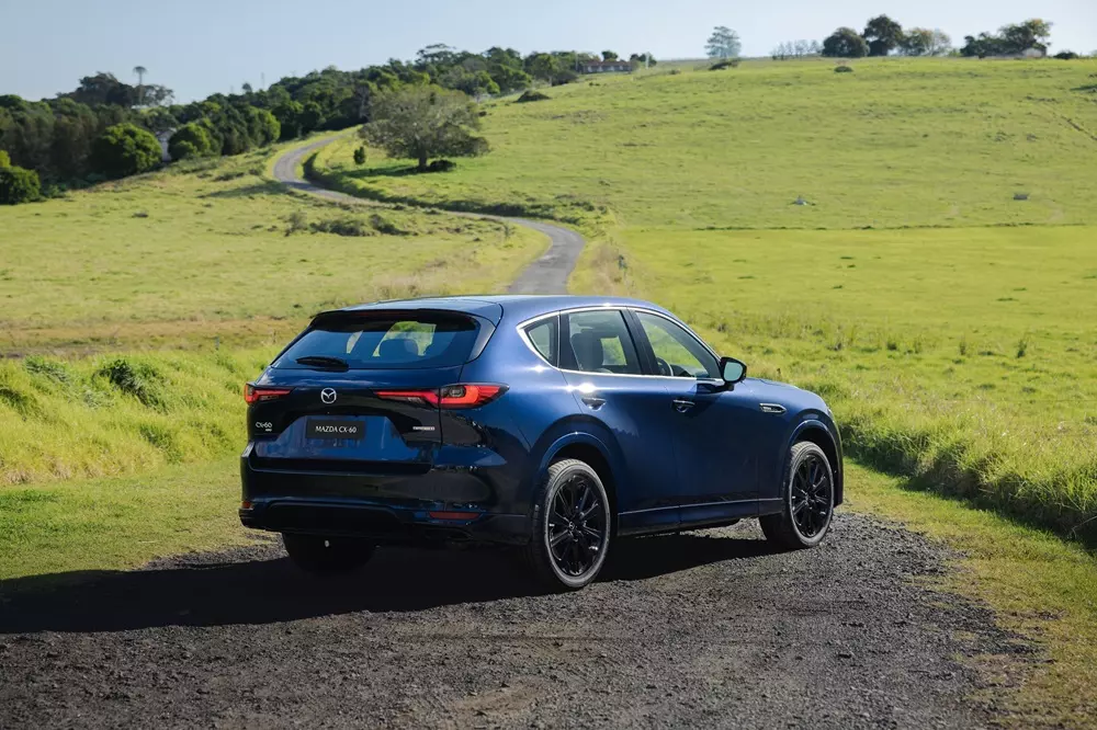 Mazda CX-60 có giá rẻ hơn đáng kể so với CX-90