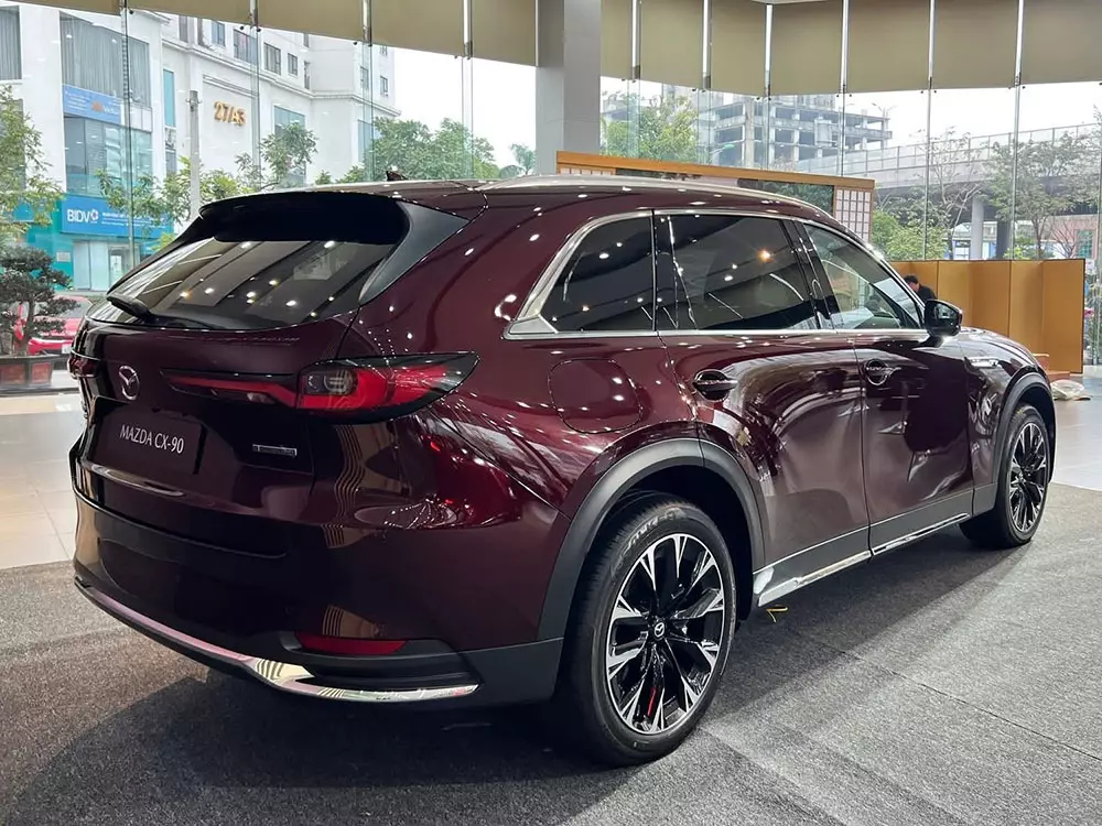 Mazda CX-90 màu đỏ Artisan Red Premium Mazda CX-90 màu đỏ Artisan Red Premium