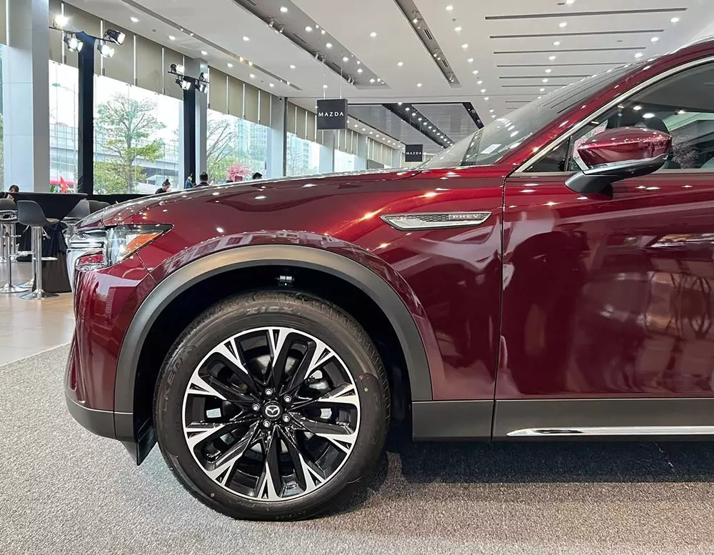 Mazda CX-90 dùng mâm 21 inch Mazda CX-90 dùng mâm 21 inch